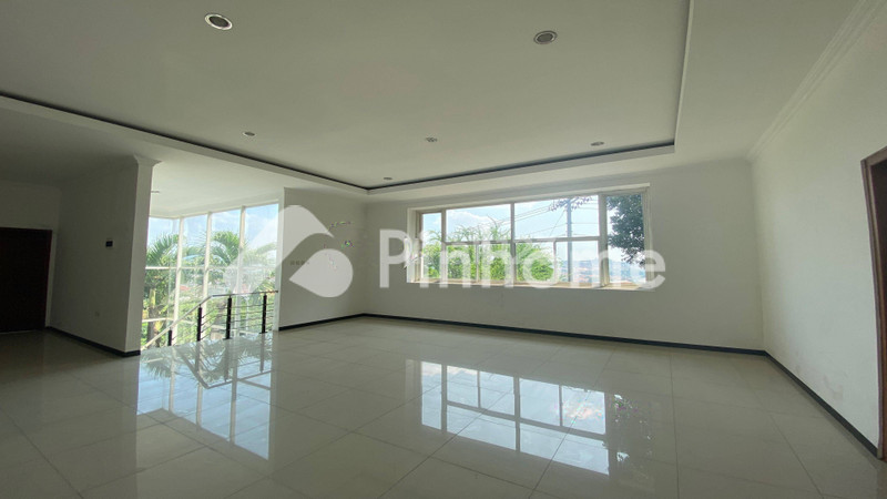 dijual rumah 2 lantai 5kt 310m2 di papandayan baru - 10