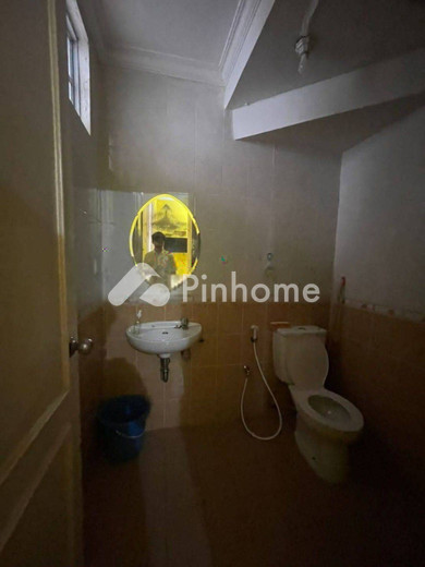 dijual rumah 1 lantai 3kt 120m2 di perumahan taman dutamas - 9