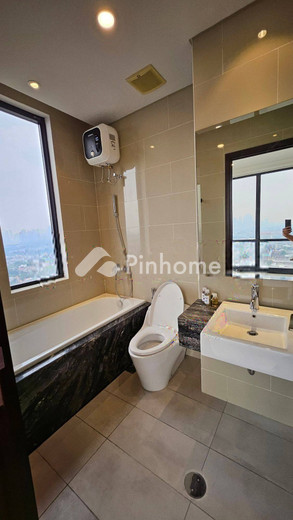 disewakan apartemen 3br 91m2 di permata hijau suites - 6