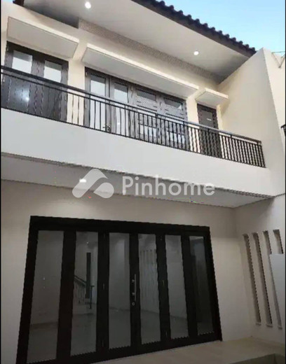 dijual rumah 1 lantai 5kt 198m2 di gubeng - 10