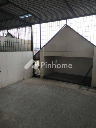 dijual rumah 4 lantai 4kt 64m2 di jalan bilal ujung - 2