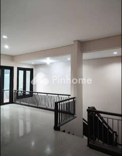 dijual rumah 1 lantai 5kt 198m2 di gubeng - 6