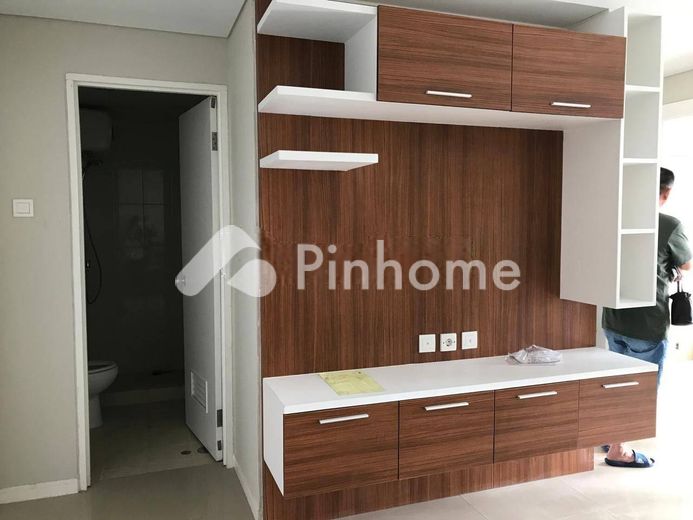 disewakan apartemen  di kebon jeruk - 2