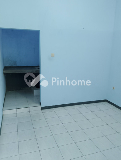 disewakan rumah 2 lantai 1kt 21m2 di cihanjuang - 17