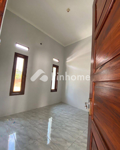 dijual rumah 1 lantai 2kt 50m2 di jl  raya cipayung pertanian - 9