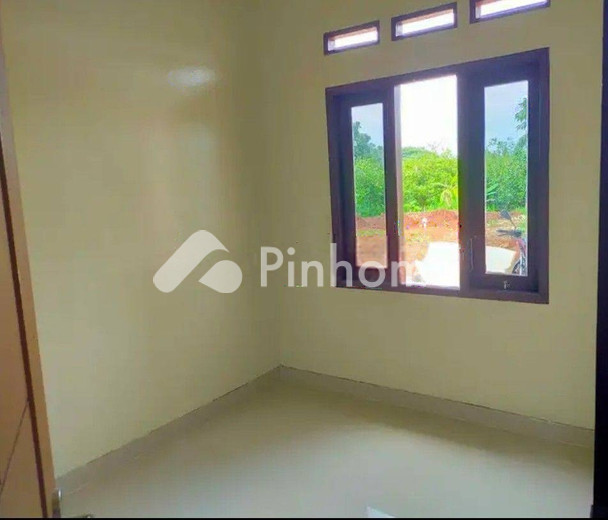 dijual rumah 1 lantai 2kt 50m2 di jl  raya citayam 5menit ke stasiun - 9