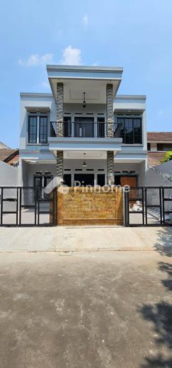 dijual rumah 2 lantai 4kt 135m2 di serpong - 1