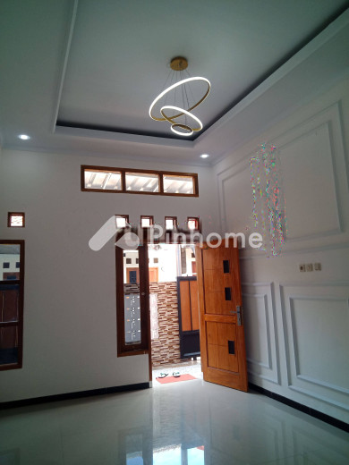 dijual rumah 1 lantai 2kt 60m2 di jl  raya citayam pertanian 3menit ke stasiun - 5