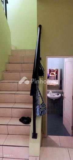 dijual rumah 2 lantai 3kt 144m2 di tangerang - 3