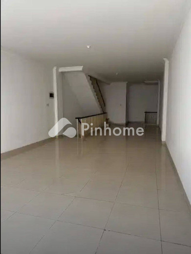 dijual ruko 4 lantai 238m2 di cengkareng - 4