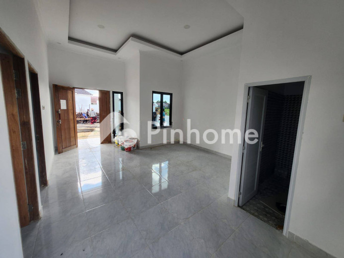 dijual rumah 1 lantai 1kt 150m2 di jl  budi utomo komplek mega palaca residence - 2