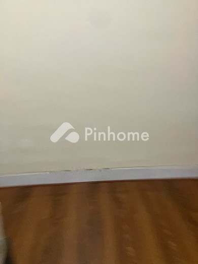 dijual tempat usaha 250m2 di kedoya utara