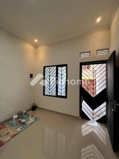dijual rumah 2 lantai 2kt 38m2 di cipondoh - 9