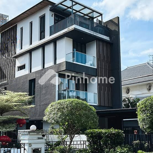 disewakan rumah  di tampingan - 1