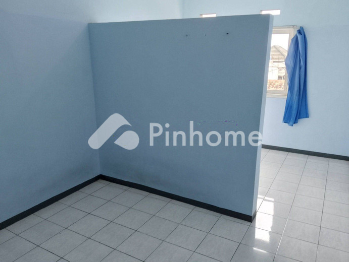disewakan rumah 2 lantai 1kt 21m2 di cihanjuang - 13