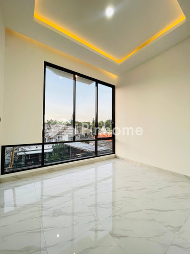 dijual rumah 2 lantai 3kt 51m2 di kalibata - 4