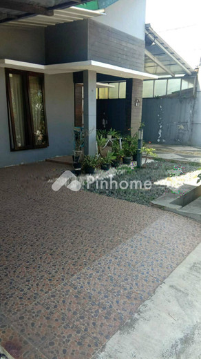 dijual rumah 1 lantai 3kt 165m2 di jl cijaura girang buah batu bandung - 2