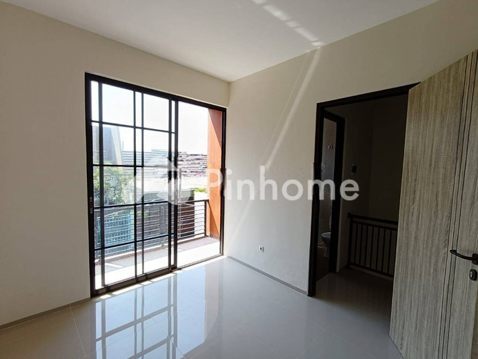 dijual rumah 1 lantai 3kt 63m2 di rungkut - 3