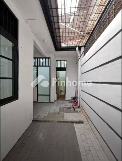 disewakan rumah  di tangerang - 13