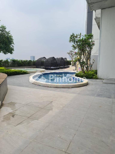dijual apartemen 3br 84m2 di sukomanunggal - 11