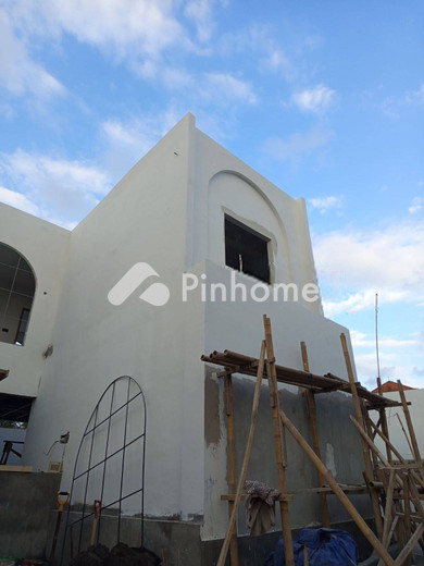 dijual rumah 2 lantai 3kt 165m2 di cepaka - 1