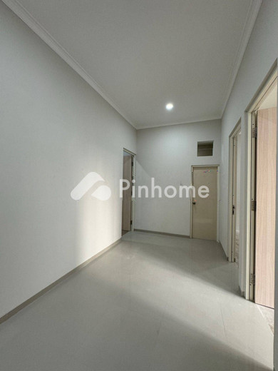 dijual rumah 1 lantai 4kt 94m2 di kenjeran - 6