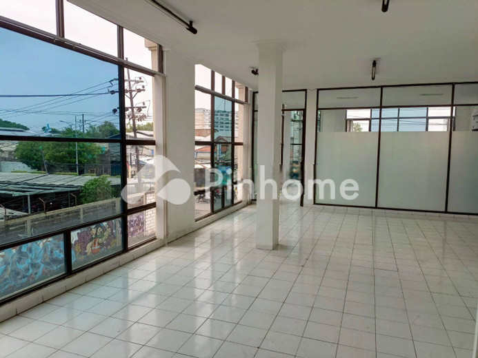 dijual ruko 3 lantai 350m2 di rungkut - 4