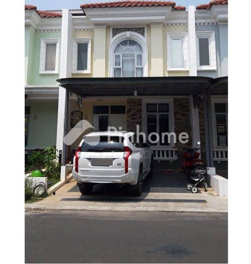 dijual rumah 2 lantai 2kt 102m2 di cakung - 1