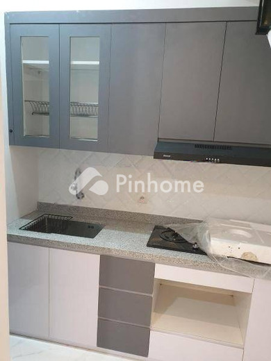 dijual rumah 2 lantai 2kt 45m2 di jl jatinegara kaum - 10