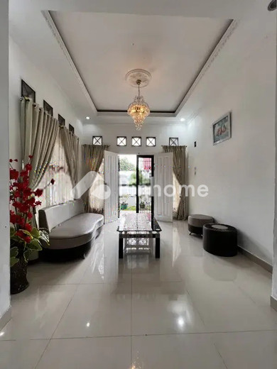 dijual rumah 1 lantai 2kt 150m2 di jl  razak raya - 8