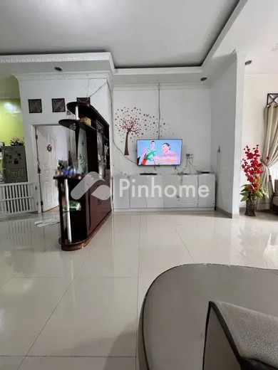 dijual rumah 1 lantai 2kt 150m2 di jl  razak raya - 10