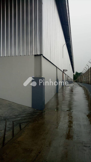 dijual gudang 12594m2 di deltamas - 2
